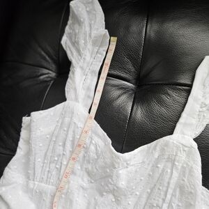 White jumpsuit with linen, elastic in the back and side pockets size M